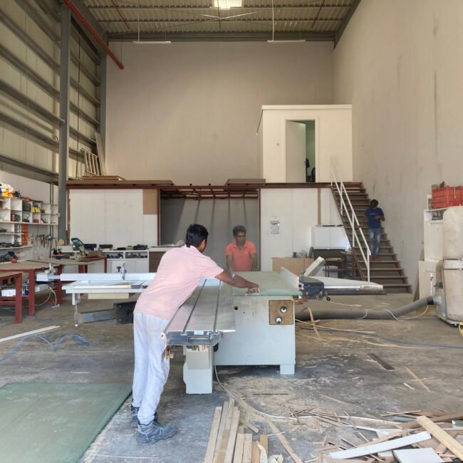 Crystal decor workplace - UAE warehouse